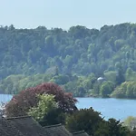 Mollys Mews, A 1st Floor Centrally Located In On Windermere With View