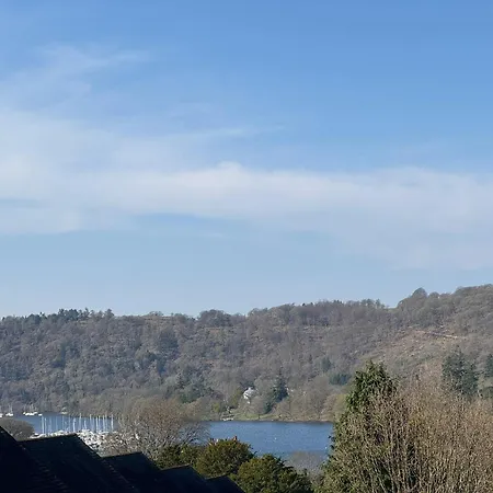 Mollys Mews, A 1st Floor Centrally Located In On Windermere With View באונס-און-ווינדרמיר
