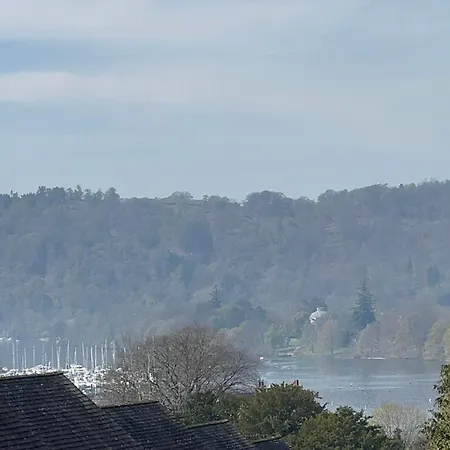 בית נופש Mollys Mews, A 1st Floor Centrally Located In On Windermere With View באונס-און-ווינדרמיר