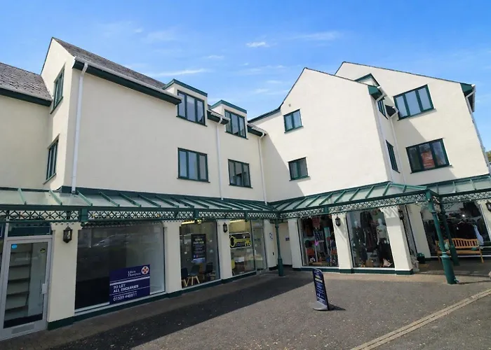 Mollys Mews, A 1st Floor Centrally Located In On Windermere With View